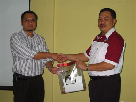 Makluman kepada guru penyelaras bestari (gpb)/guru ict daerah bau bahawa satu taklimat berkenaan ssqs akan diadakan pada tarikh, masa dan tempat seperti berikut Pusat Kegiatan Guru Miri: LATIHAN INDUSTRI KOLEJ CHERMAI ...
