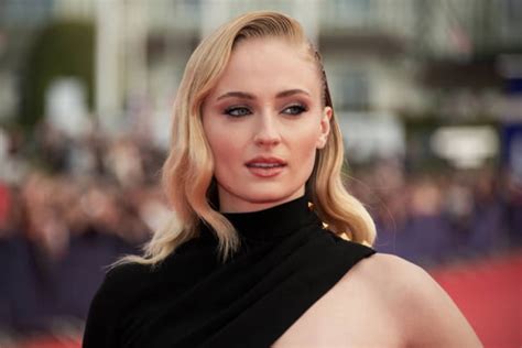 Sophie Turner Says She Misses Her Baby Bump