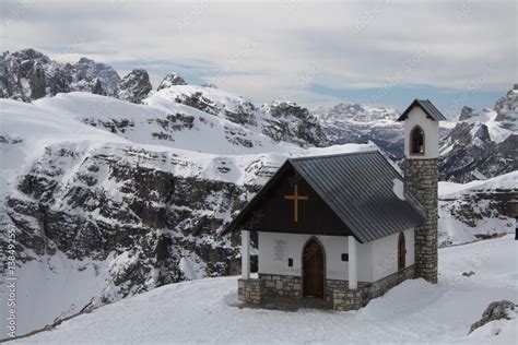 Foto Stock Chapel Of The Alpini Cappella Degli Alpini Tre Cime Di