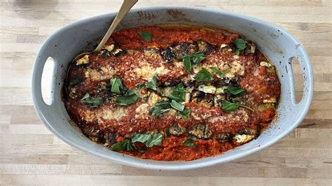 four cheese stuffed eggplant rolls involtini di melanzane ai quattro formaggi rachael ray