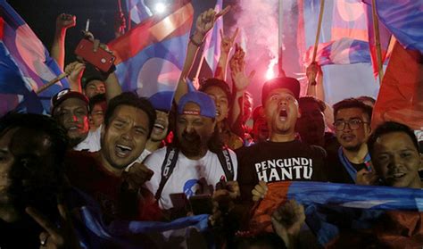 Apr.25 ahead of may 9 election, malaysia's prime minister najib razak malaysia's opposition has won a spectacular upset with an election result that ends more than 60 years of rule by a single Malaysian Election Results: Alliance of Hope wins ...