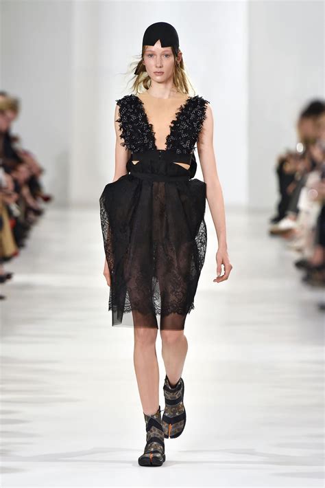 .brand's spring/summer 2020 show with his distinctive walk and piercing gaze, the model captivated the catwalk once for the house's haute couture spring 2020 show. MAISON MARGIELA SPRING SUMMER 2017 WOMEN'S COLLECTION ...