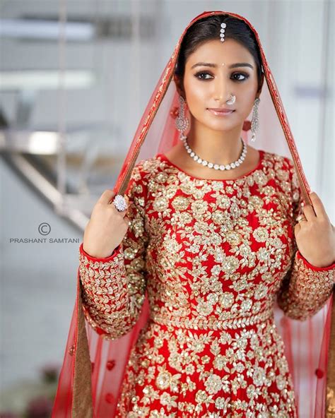 Wedding Outfit Wedding Dresses She Was Beautiful Gaming Setup Bridal Looks Singh Sari
