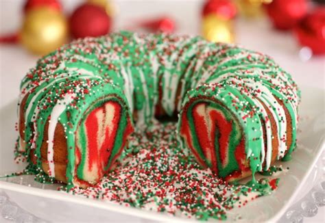 This vanilla bundt cake from delish.com is an absolute show stopper. Christmas Wreath Bundt Cake | DIY Christmas