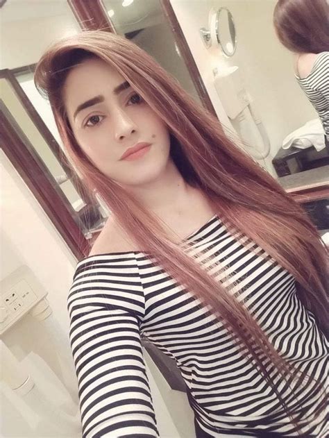 Girls That Available For Night Booking In Karachi By Maria Malik Medium