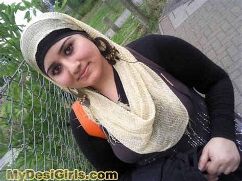 Sexy Muslim Girls Wearing Veils Interesting Pictures