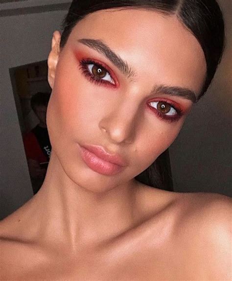 Trend Alert These Celebrity Living Coral Makeup Looks Are Perfect For