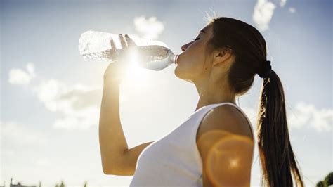 Drinking From Plastic Water Bottles Is Dangerous To Your Health Reviewed