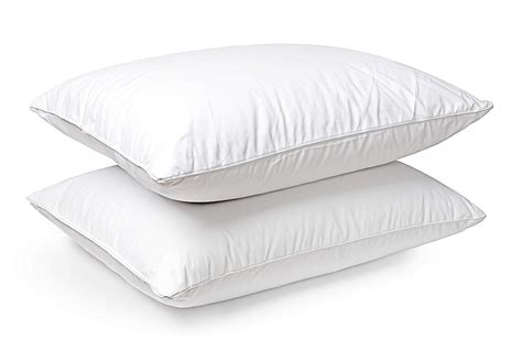Almost always they'll also contain a small as the name might suggest, goose feather pillows are made up from the filling of wing or back feathers of geese. Continental Bedding New White Goose Down and Feather ...