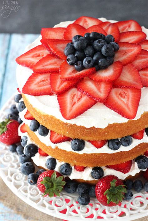 How to make jelly cake decorating ideas so yummy fruit cake decorating tutorials cake lovers. Fresh Berry Vanilla Layered Cake | RecipeLion.com