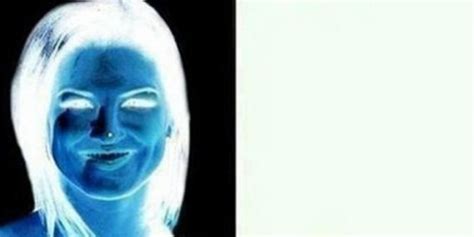 Can You See Her Creepy Blue Face Optical Illusion Will Blow You Away