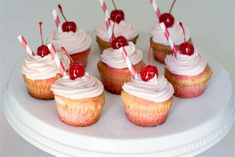 Cherry 7up Shirley Temple Cupcakes Cherry Cupcakes Yummy Treats