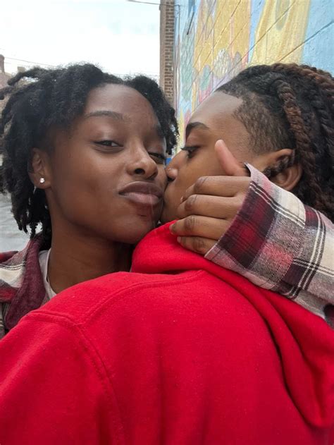 Cute Lesbian Couples Lesbian Pride Lesbian Love Black Couples Goals