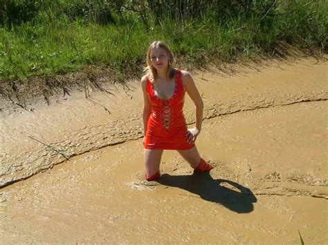 Red Thighboots In The Mud Muddy High Heels Muddy Girl Mudding