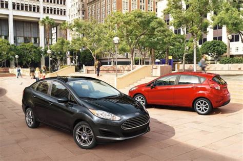 Ford Focus Vs Ford Fiesta See Which Compact Car Works For You In Nj