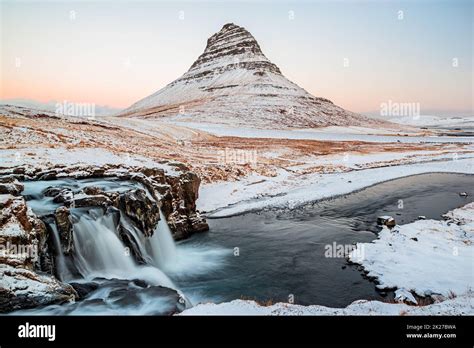 Kirkjufell Sunrise Hi Res Stock Photography And Images Alamy