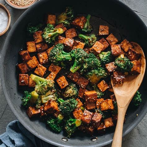Tofu And Broccoli Stir Fry Stir Fry Recipes Tofu Recipes Asian