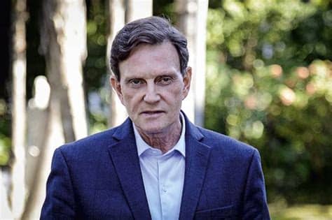 Marcelo crivella, atual prefeito da cidade do rio de janeiro. Marcelo Crivella tem celular apreendido em operação sobre ...