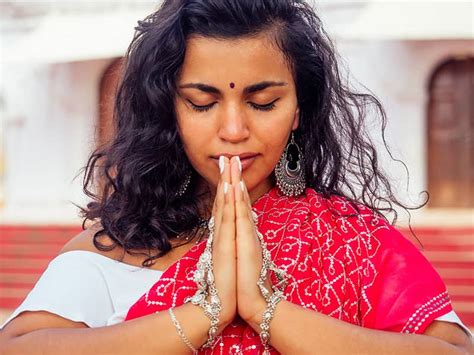 Do Hindus Pray