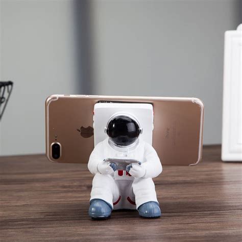 Simple Astronaut Mobile Phone Stand Cute Spaceman Cell Phone Holder