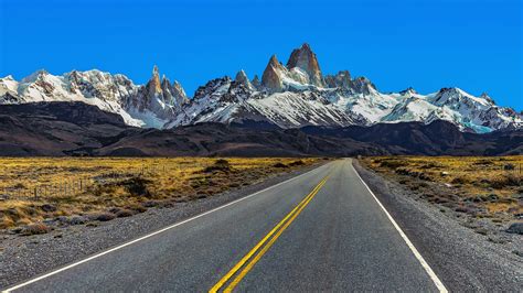 Cerro Fitz Roy It Is A Mountain Located On The Border Of