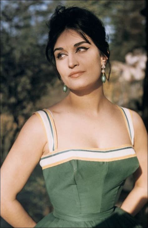 classic singers classic actresses egyptian beauty turkish beauty 1950 aesthetic 1950s