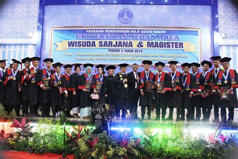 Universitas Medan Area Gelar Upacara Wisuda Sarjana And Pascasarjana