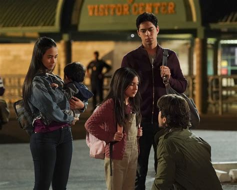 How Freeforms Party Of Five Reboot Stacks Up To The Original