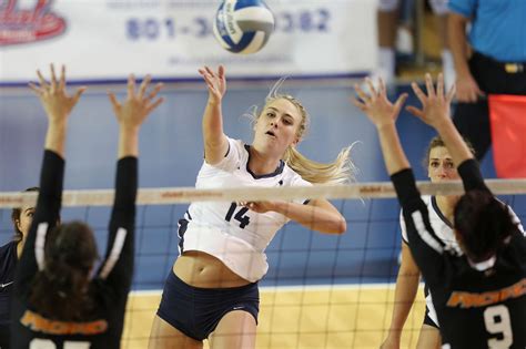 16 Byu Womens Volleyball Opens Season With Sweep At Portland