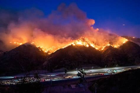 California Fires Live Updates Getty Fire Rages As 405 Jams The New