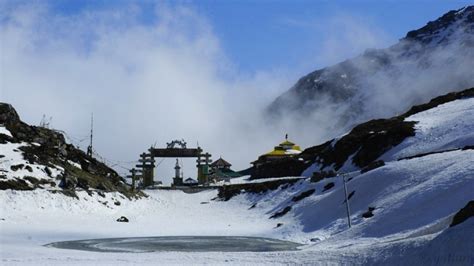 Sela Pass Tawang Sela Pass Photos Sightseeing Nativeplanet