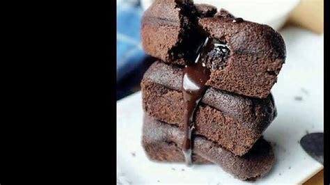 Selain bahannya mudah untuk didapat, harganya juga terjangkau. kue: Kue Balok Coklat Lumer Bandung