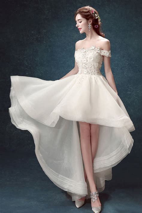 Un devis sera réalisé avant traitement. Robe de mariée féerique 2017 courte devant longue derrière ...