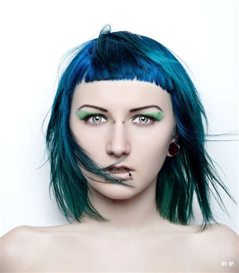 Blue Hair Bangs Blue Hair Hairstyles With Bangs Hair Inspiration