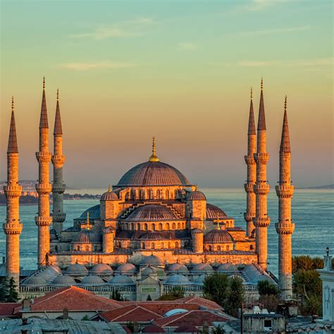 Istanbul: dazzling city on the border of East and West - Istanbul ...