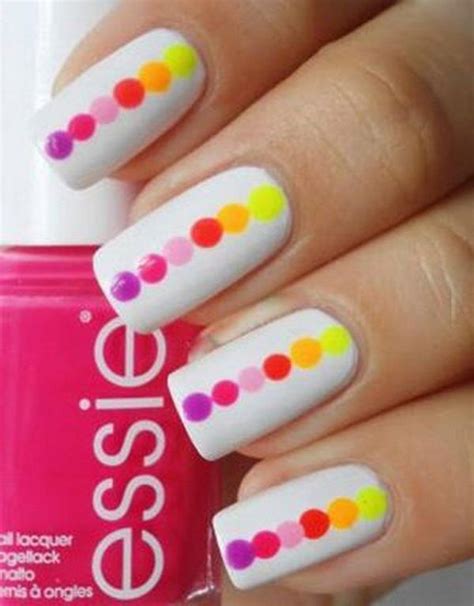 Los mejores diseños de uñas para los pies que puedes ver en fotos para sacar nuevas ideas y decorar tus dedos lo mas bonito que desees para para las chicas que le gusta tener los pies bien cuidados y decorados con esmaltes en sus uñas, les quiero dejar algunos de los mejores modeles. Fácil diseños de uñas para principiantes. Tan lindo y ...