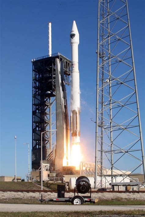 United Launch Alliance Atlas V 401 Rocket With Gps Iif 12