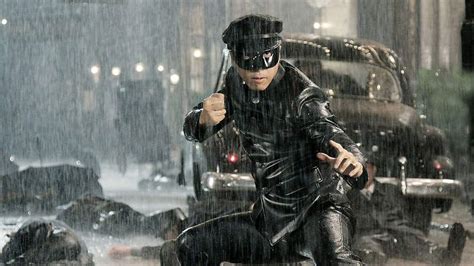 That man is a chen zhen, who plans to infiltrate the mob once they form a alliance with the japanese. Legend of the Fist: The Return of Chen Zhen | Movie ...