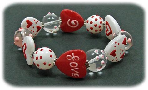 Valentine Hearts Beaded Bracelet