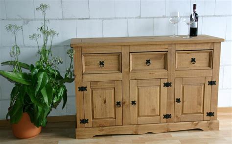 Dieses komplette landhaus schlafzimmer ist zum großteil aus massiver pinie hergestellt. Anrichte Sideboard Kommode Mexico Style Pinie massiv ...