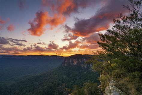 Sunset At Echo Point Blue Mountains National Park Nsw Australia