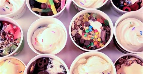 Frozen Yogurt Toppings List Of Best Froyo Combinations