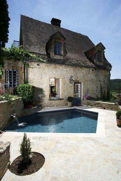 Thats A Pool House Exterior French Cottage Cottage