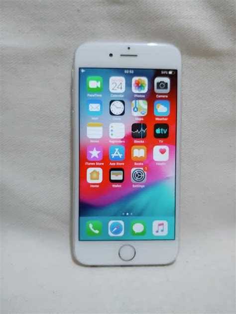 Apple Apple Iphone 6 16gb In Fantastic Condition Was Listed For R1