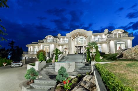 This Italian Designer Mansion In West Vancouver Has Its Own Elevator