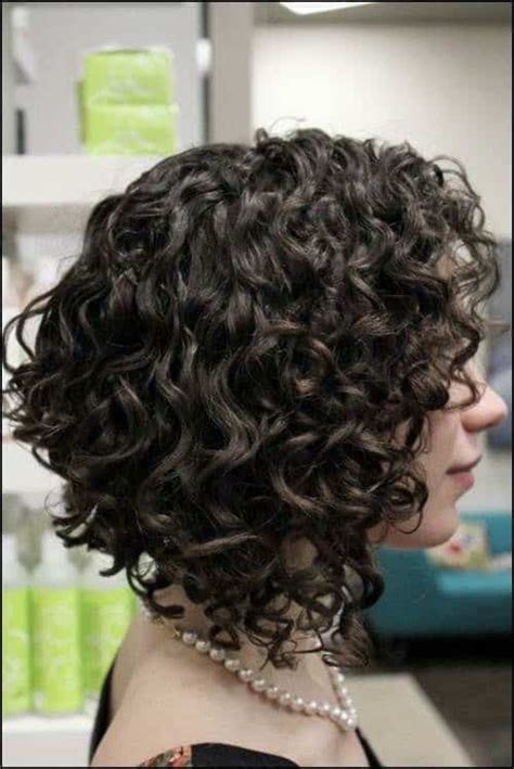 Medium Curly Hairstyles These 40 Styles Are The Hottest