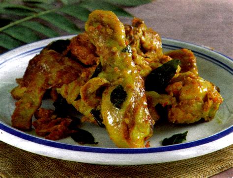 Cara membuat ayam suwir tumis cabe ijo : Resep Tumis Ayam Daun Kari Spesial | Resep Masakan Praktis ...