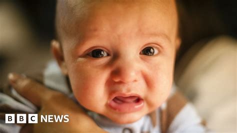 Walk And Wait Is Best Strategy To Stop Baby Crying Bbc News