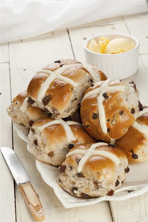 Find easter recipes for entertaining and baking over the bank holiday weekend, from roast lamb with all the trimmings to classic bakes, including hot cross buns and simnel cake. 25 Delicious Free-From Easter Recipes | Gluten-Free Heaven