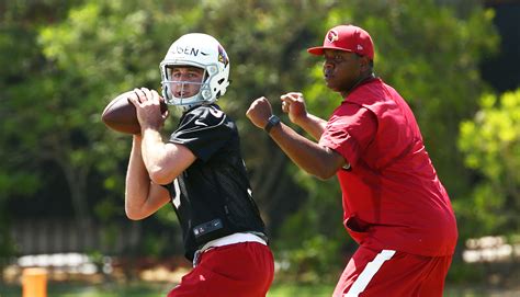 Arizona Cardinals promote Byron Leftwich to offensive coordinator